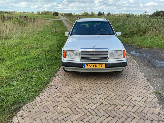 1992 mercedes-benz w 124 combi 200 personenauto - afbeelding 13 van  17