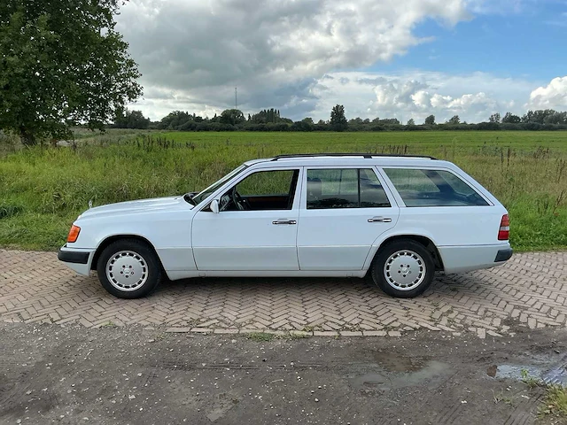 1992 mercedes-benz w 124 combi 200 personenauto - afbeelding 14 van  17