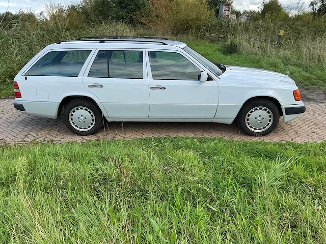1992 mercedes-benz w 124 combi 200 personenauto - afbeelding 15 van  17