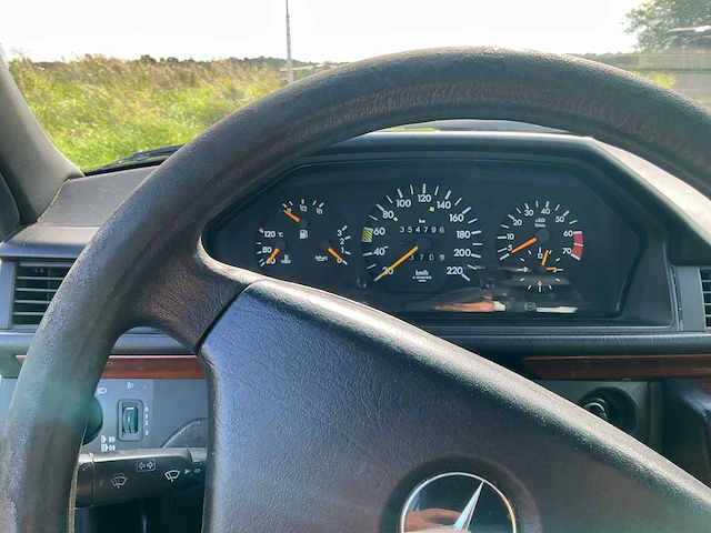 1992 mercedes-benz w 124 combi 200 personenauto - afbeelding 17 van  17