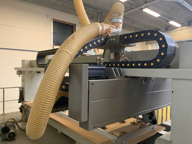 1992 morbidelli u550 3-assig freesmachine - afbeelding 24 van  24