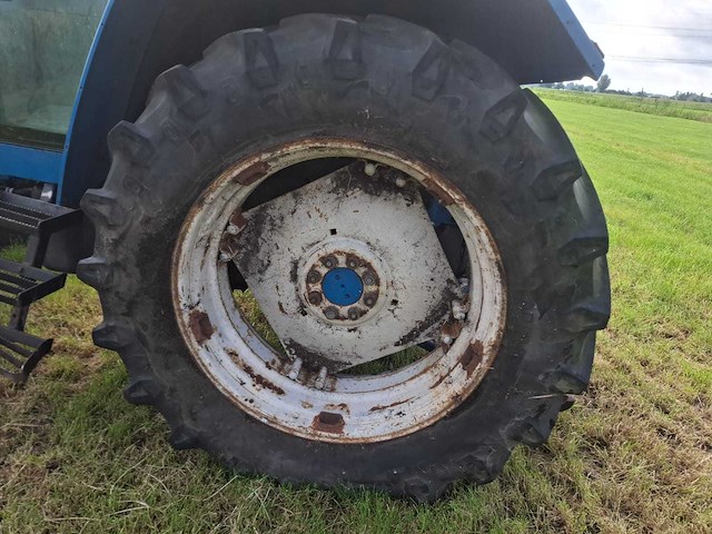 1992 new holland - 7840 4wd - vierwielaangedreven landbouwtractor - afbeelding 19 van  20