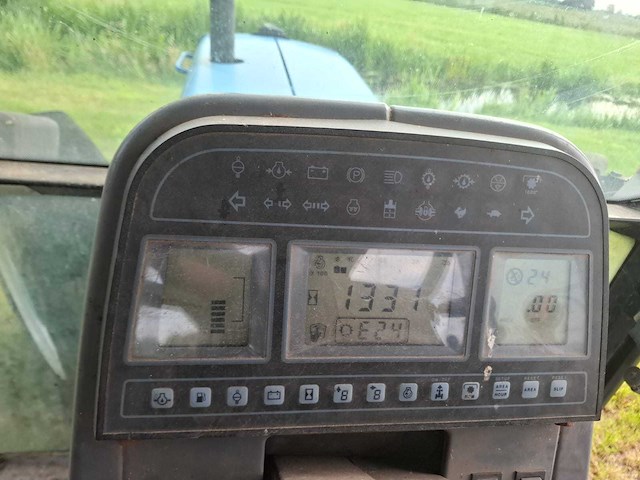 1992 new holland - 7840 4wd - vierwielaangedreven landbouwtractor - afbeelding 17 van  20