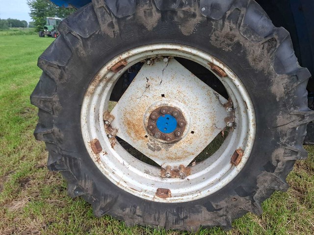 1992 new holland - 7840 4wd - vierwielaangedreven landbouwtractor - afbeelding 3 van  17