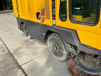 1992 ravo 5000 compact zelfrijdende veegmachine - afbeelding 5 van  26
