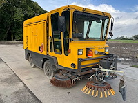 1992 ravo 5000 compact zelfrijdende veegmachine - afbeelding 21 van  26