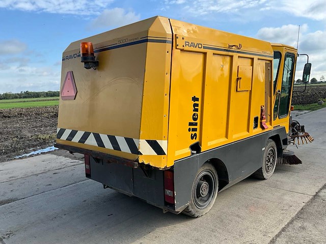 1992 ravo 5000 compact zelfrijdende veegmachine - afbeelding 22 van  26