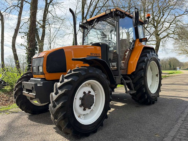 1992 renault ceres 340x vierwielaangedreven landbouwtractor - afbeelding 1 van  8