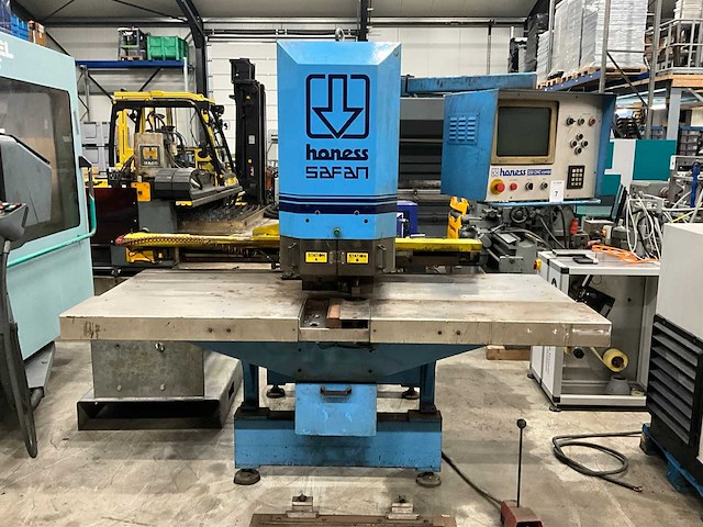 1992 safan honess hpc 250 cnc combi cnc ponsmachine - afbeelding 6 van  13
