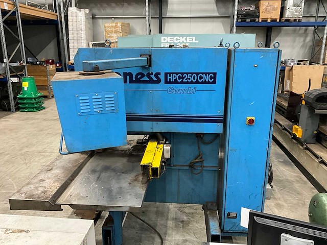 1992 safan honess hpc 250 cnc combi cnc ponsmachine - afbeelding 11 van  13