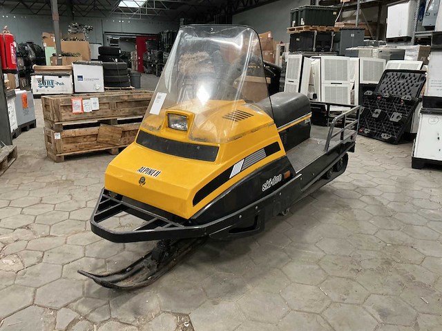1992 ski-doo alpineii sneeuwscooter - afbeelding 1 van  10