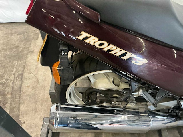 1992 triumph tour trophy 900 motorfiets - afbeelding 4 van  5