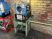 1992 uniflex hm 200 hydraulische slang pers - afbeelding 1 van  8