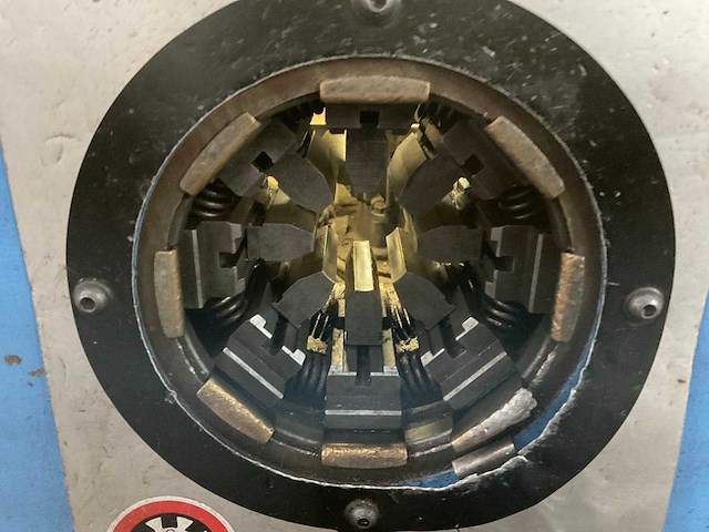 1992 uniflex hm 200 hydraulische slang pers - afbeelding 4 van  8