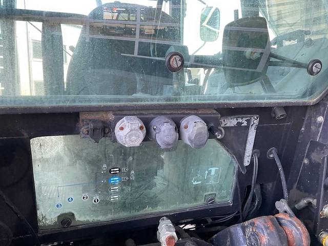 1992 valmet 6600e hi-trol vierwielaangedreven landbouwtractor - afbeelding 3 van  22