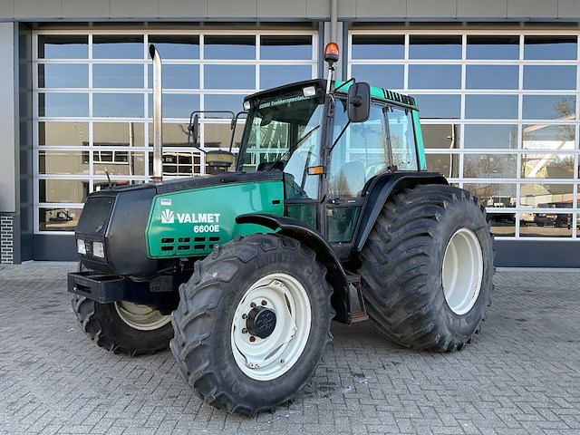 1992 valmet 6600e hi-trol vierwielaangedreven landbouwtractor - afbeelding 1 van  22