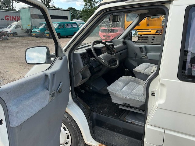 1992 volkswagen kampeerauto 2 d 57kw camper - afbeelding 13 van  16