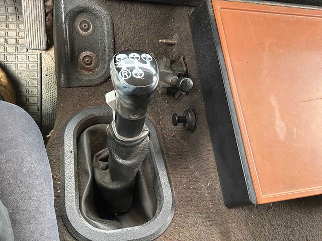 1992 volvo hyf 10-16 f10 intercooler asfalt kipper / trekker - afbeelding 18 van  34
