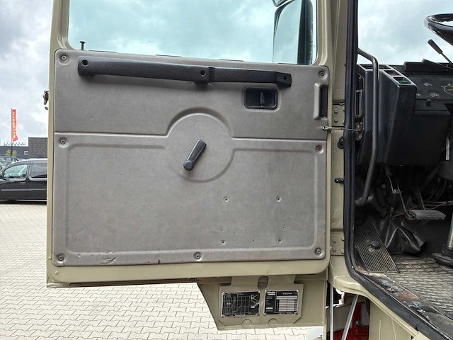 1992 volvo hyf 10-16 f10 intercooler asfalt kipper / trekker - afbeelding 25 van  34