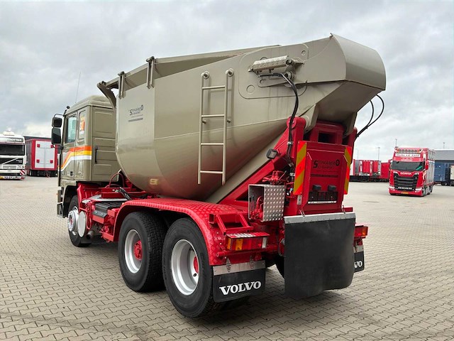 1992 volvo hyf 10-16 f10 intercooler asfalt kipper / trekker - afbeelding 32 van  34