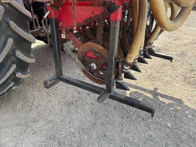 1992 vredo akker- en graslandbemester - afbeelding 8 van  16