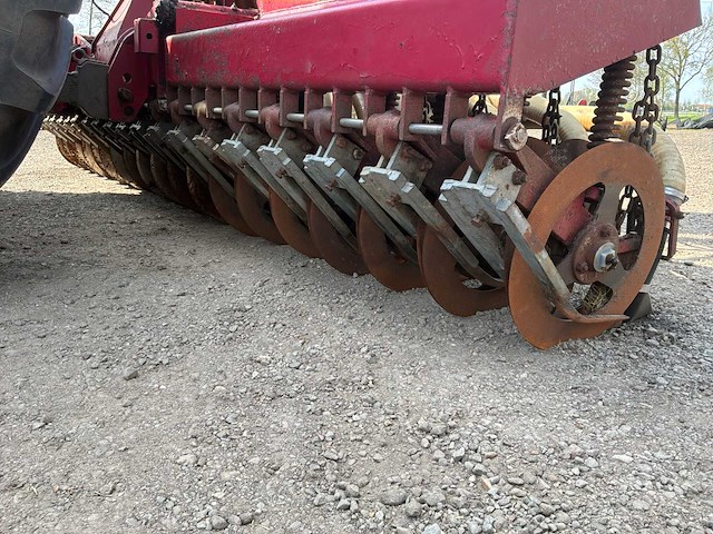 1992 vredo akker- en graslandbemester - afbeelding 12 van  16