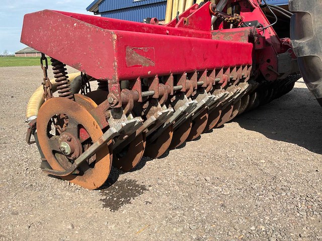 1992 vredo akker- en graslandbemester - afbeelding 9 van  11