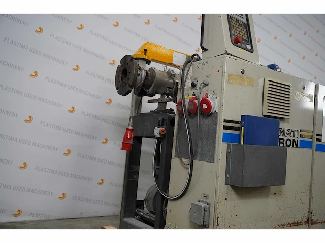 1993 - cincinnati - cmt 35 extrusion line - extruders - afbeelding 12 van  12