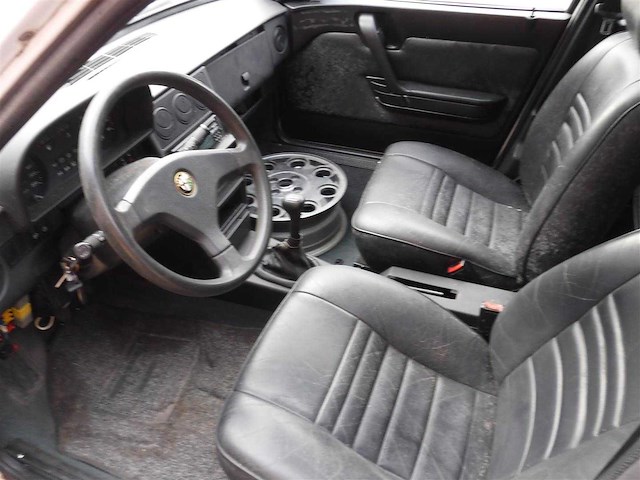 1993 alfa romeo 33 1.4 ie sportwagon | italian classic estate car - afbeelding 10 van  33