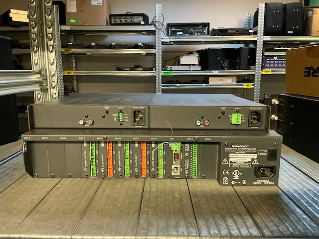 1993 bose engineering sound processor en hz zone amplifier - afbeelding 5 van  6