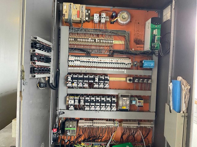 1993 brüel f-u-d6-1x9000 kratten waslijn - afbeelding 23 van  40