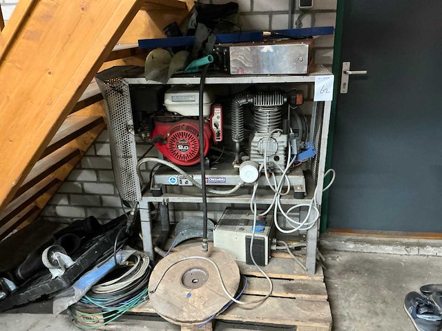 1993 creemers zkt 420 b luchtcompressor - afbeelding 1 van  6