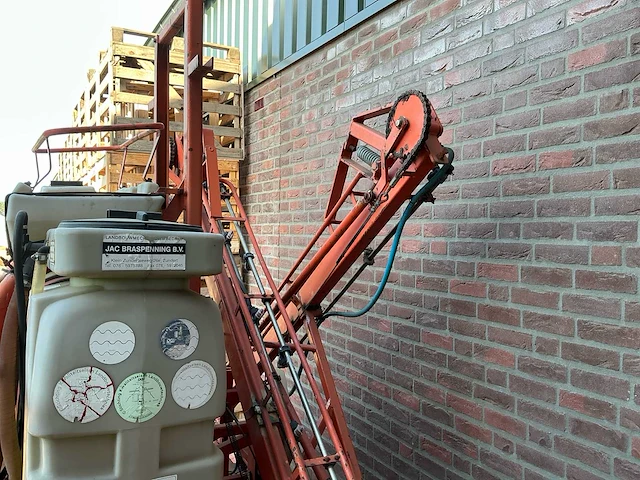 1993 douven gedragen veldspuit – 600 liter – ca. 12 m – hydraulisch - afbeelding 3 van  8