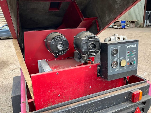1993 ecoair f30 21 kw mobiele schroefcompressor - afbeelding 11 van  13