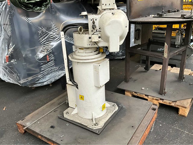 1993 fanuc arc mate sr. lasrobot - afbeelding 15 van  20
