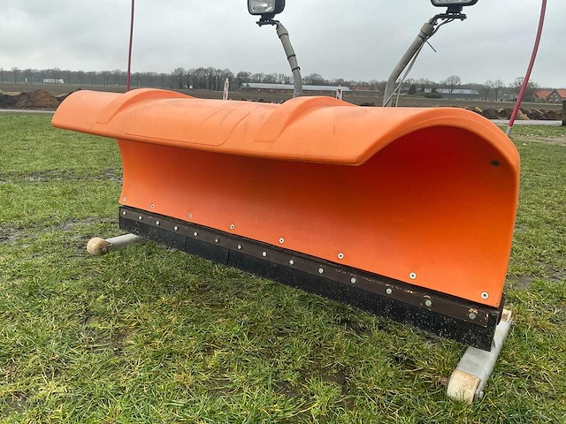 1993 holten-holland snk 180-r12v.epz-s sneeuwschuiver - afbeelding 8 van  9