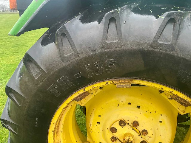 1993 john deere 2850 sa vierwielaangedreven landbouwtractor - afbeelding 26 van  36