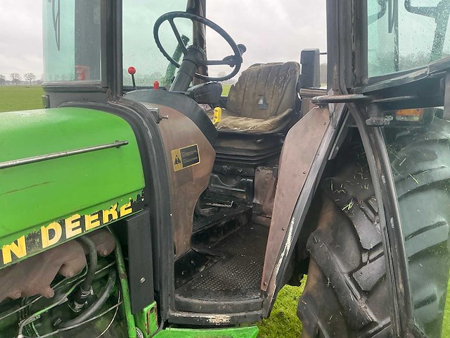 1993 john deere 2850 sa vierwielaangedreven landbouwtractor - afbeelding 11 van  38