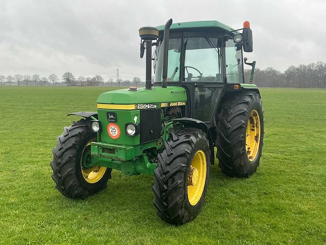 1993 john deere 2850 sa vierwielaangedreven landbouwtractor - afbeelding 1 van  38