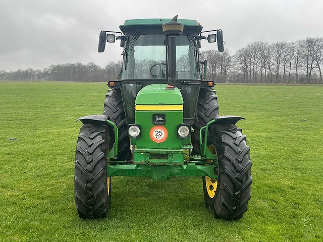 1993 john deere 2850 sa vierwielaangedreven landbouwtractor - afbeelding 12 van  38