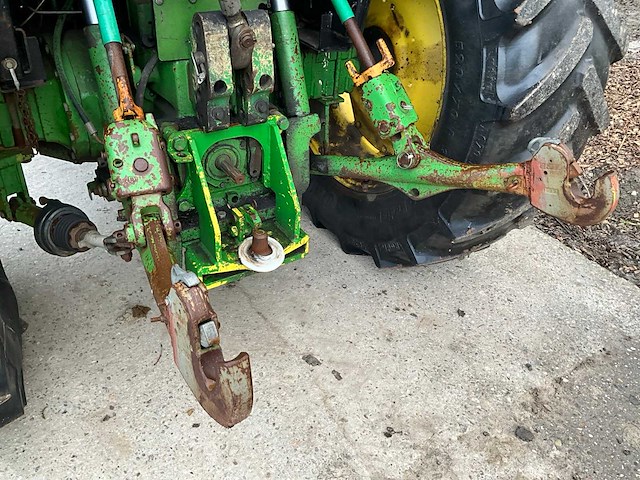 1993 john deere 3650 vierwielaangedreven landbouwtractor - afbeelding 14 van  32