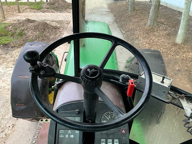 1993 john deere 3650 vierwielaangedreven landbouwtractor - afbeelding 17 van  32