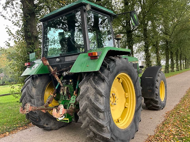 1993 john deere 3650 vierwielaangedreven landbouwtractor - afbeelding 32 van  36