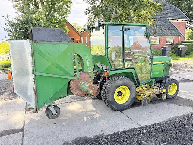 1993 john deere 855 - smalspoor- en compacttractor - afbeelding 24 van  27