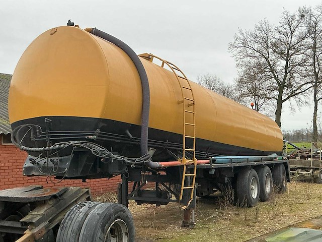 1993 jost mest tank oplegger 42 m3 lng-30-l - afbeelding 1 van  34