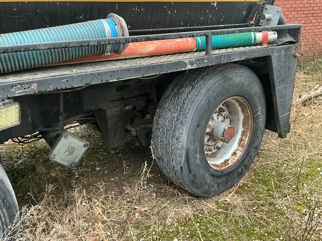 1993 jost mest tank oplegger 42 m3 lng-30-l - afbeelding 20 van  34