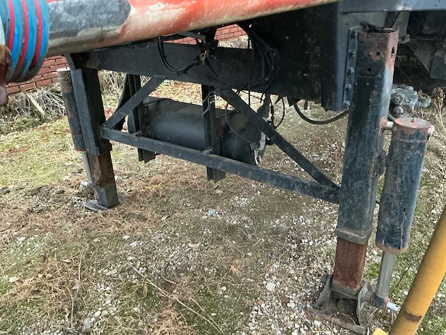 1993 jost mest tank oplegger 42 m3 lng-30-l - afbeelding 28 van  34