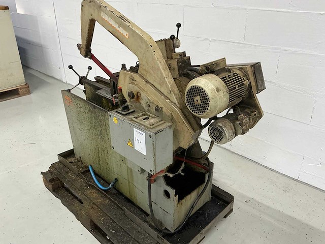 1993 kasto psb250 u beugelzaagmachine - afbeelding 4 van  5