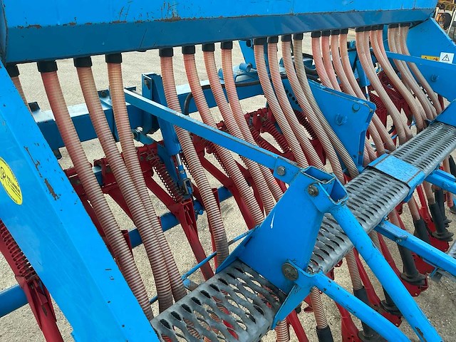 1993 lemken hassia dka 3000/28 zaaimachine - afbeelding 12 van  15