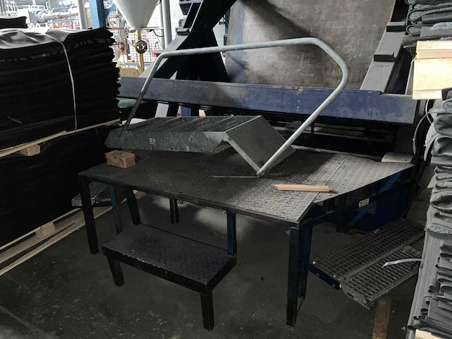 1993 m.c. kt30 hydraulische kantelaar 30t - afbeelding 9 van  10